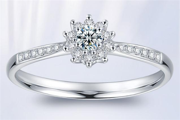 通灵珠宝和周大生哪个好,中国珠宝和周生生哪个品牌好 通灵珠宝和周大生哪个好,中国珠宝和周生生哪个品牌好