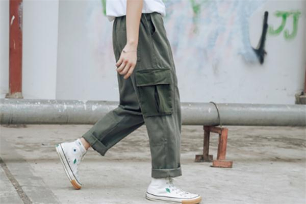 简单的裤子,时尚的裤子