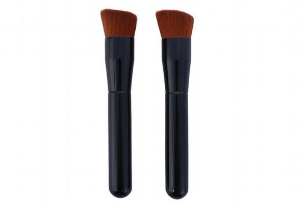 什么粉底液适合用粉底刷,粉底液用粉底刷好吗