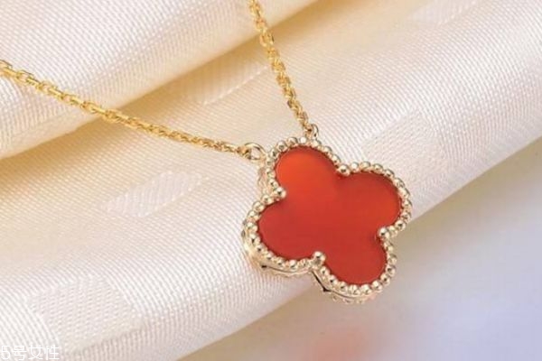 梵克雅宝的价格一般是多少,梵克雅宝哪里买 梵克雅宝的价格一般是多少,梵克雅宝哪里买