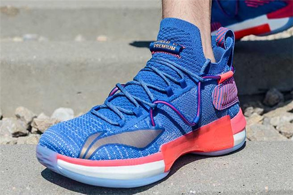 闪击6适合水泥地吗,闪击6能打水泥地吗 闪击6适合水泥地吗,闪击6能打水泥地吗