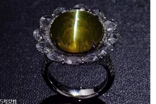 猫眼石佩戴禁忌,佩戴猫眼石有什么好处
