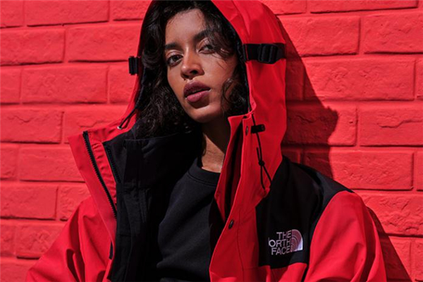 冲锋衣起泡可以熨烫吗,冲锋衣能熨烫吗 冲锋衣起泡可以熨烫吗,冲锋衣能熨烫吗