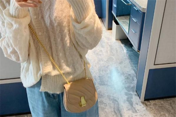 小mk小猪包尺寸是多少,小mk小猪包专柜多少钱