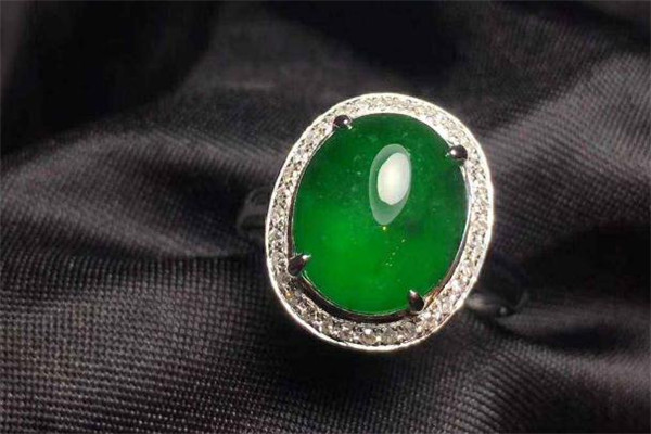 翡翠戒指不亮了怎么办,翡翠戒指表面不光滑怎么办