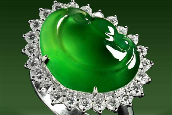 影响翡翠颜色的因素,翡翠的颜色成因