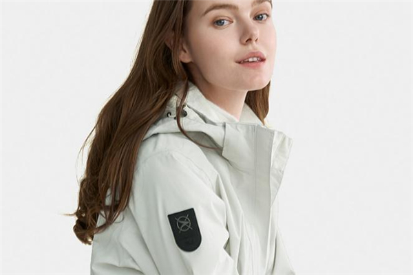 冲锋衣为什么不透气,冲锋衣是不是都不透气