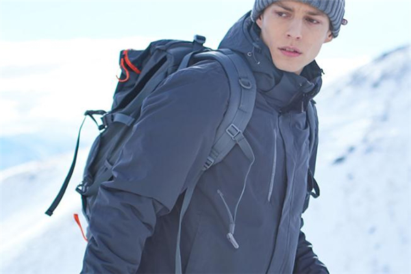 买冲锋衣需要注意什么,怎么选购冲锋衣