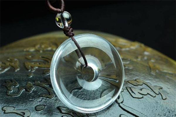 白水晶佩戴注意事项,白水晶佩戴禁忌