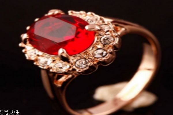 红水晶的作用,红色水晶的寓意及功效