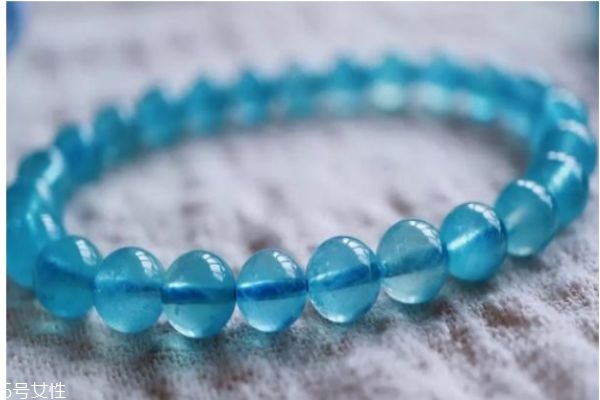 海蓝宝的功效,海蓝宝的作用和功效