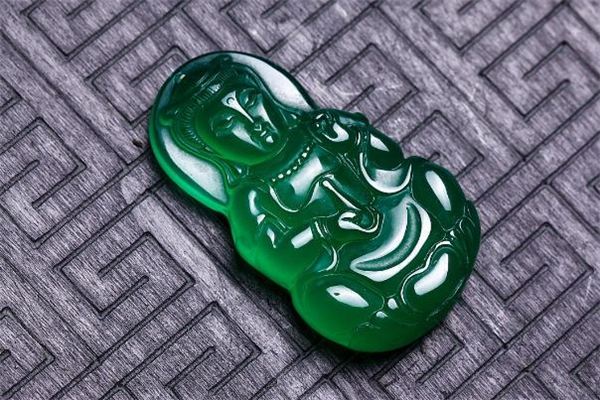 澳洲玉和翡翠的区别,澳洲玉和翡翠的区别