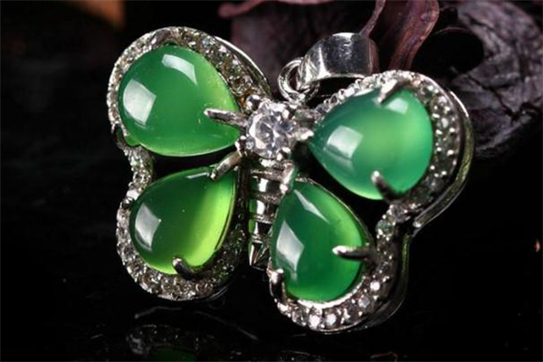 怎么看绿玉髓真假,绿玉髓怎么辨别真假