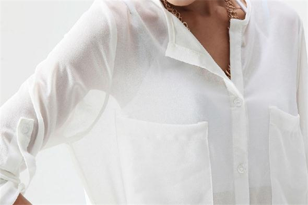 小苏打衣服去黄渍小妙招,小苏打怎么洗发黄的衣服 小苏打衣服去黄渍小妙招,小苏打怎么洗发黄的衣服