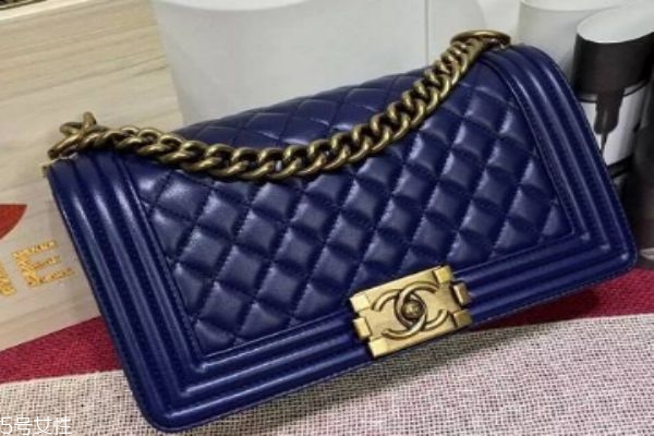 香奈儿包价钱,香奈儿包包一般多少钱一个