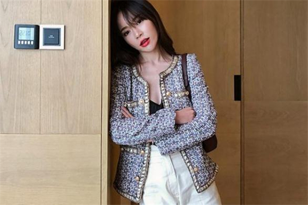 羊毛小香风外套怎么清洗,小香风外套如何清洗