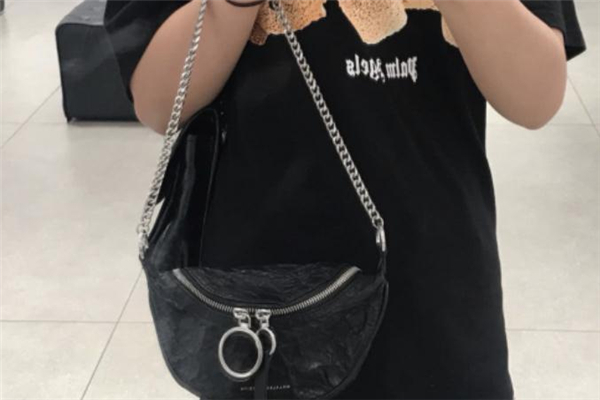 小ck腰包怎么样,小ck腰包多少钱