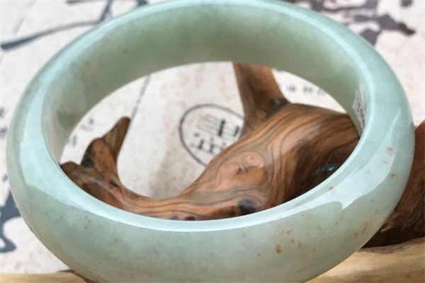 芙蓉种翡翠好吗,翡翠有芙蓉种吗