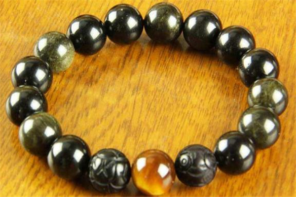 金曜石可以戴着洗澡吗,黑曜石洗澡的时候可以戴吗 金曜石可以戴着洗澡吗,黑曜石洗澡的时候可以戴吗