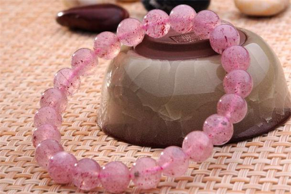 草莓晶哪里产地最好,草莓晶是哪里产的