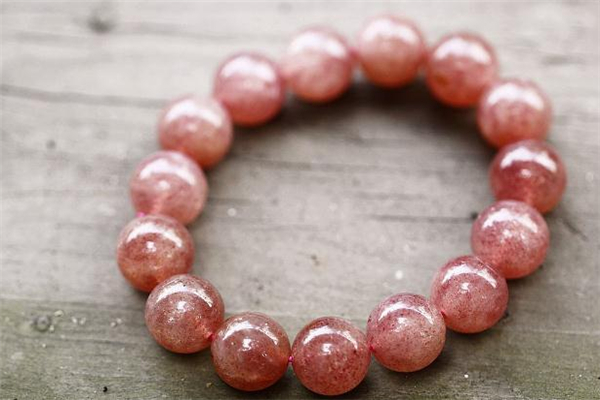 草莓晶怎么消磁净化,草莓晶怎么消磁