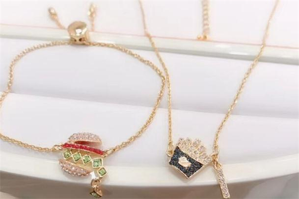 手链在哪里买,手链去哪里买