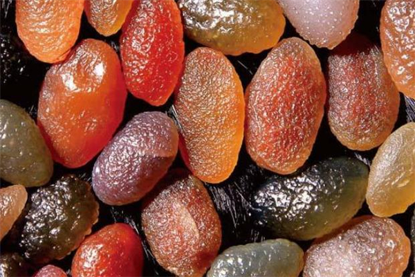 葡萄干玛瑙真假图片,葡萄籽玛瑙怎么辨别真假