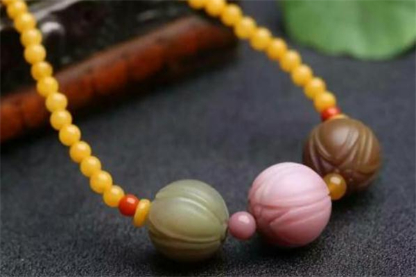 盐源玛瑙可以用橄榄油保养吗?,盐源玛瑙需要上油吗