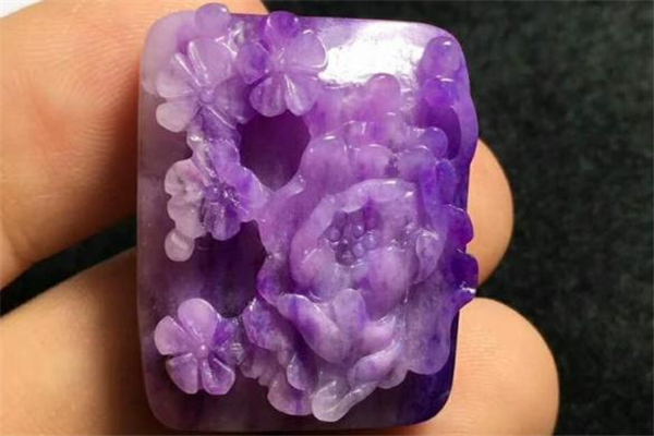 舒俱来和紫龙晶哪个好,舒俱来和紫龙晶区别