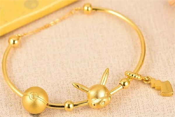 潮宏基手链图片,潮宏基最新款手链