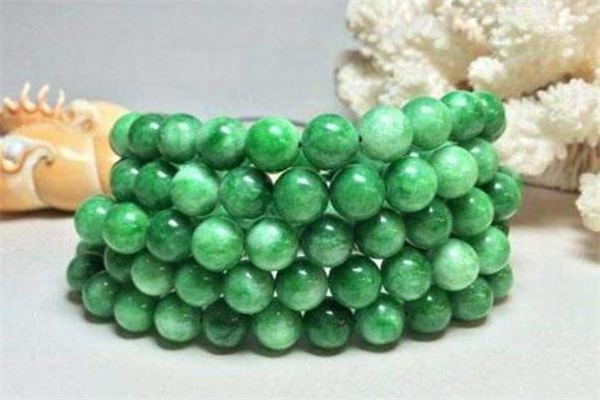 马来西亚的玉怎么样的,马来玉是什么玉价格