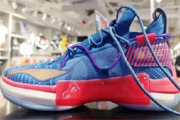 李宁闪击6好还是闪击7好,李宁闪击7和闪击6哪个好