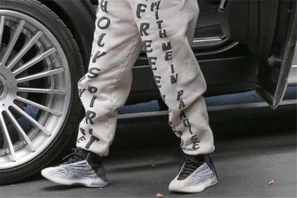yeezy篮球鞋脚感,yeezy篮球鞋休闲和实战