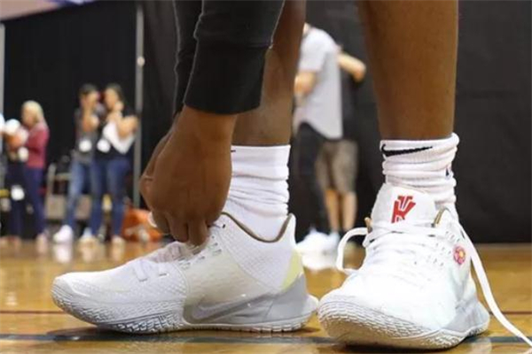 欧文5珊迪配色,欧文low2珊迪多少钱