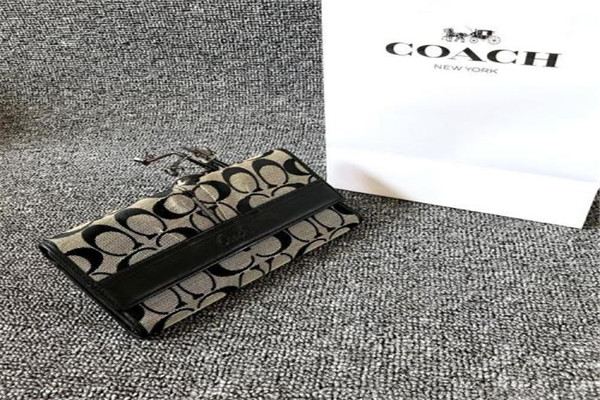 蔻驰女包是什么档次,coach女包什么档次