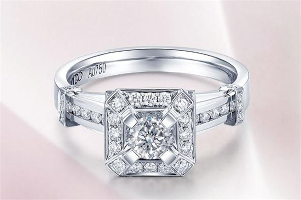 周大生的钻戒性价比怎么样,周大生钻戒值得买吗