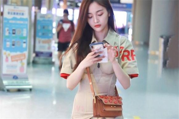 迪奥七夕限定包包,2019阿玛尼七夕限定礼盒 迪奥七夕限定包包,2019阿玛尼七夕限定礼盒