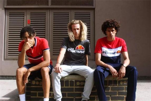 ellesse是什么档次,ellesse是什么档次的牌子 ellesse是什么档次,ellesse是什么档次的牌子