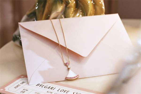 宝格丽2019七夕限定款项链,宝格丽七夕限量项链