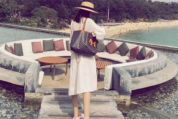 韩国emo狗牙包真假对比,emo狗牙包是什么牌子