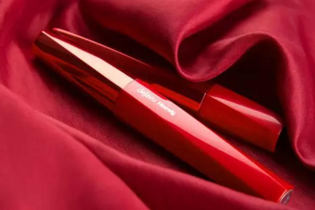 睫毛膏可以用来整理碎发吗,碎发整理膏可以当睫毛膏使用吗