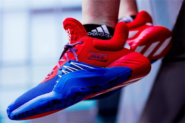 米切尔一代大了半码,多万诺米切尔一代尺码