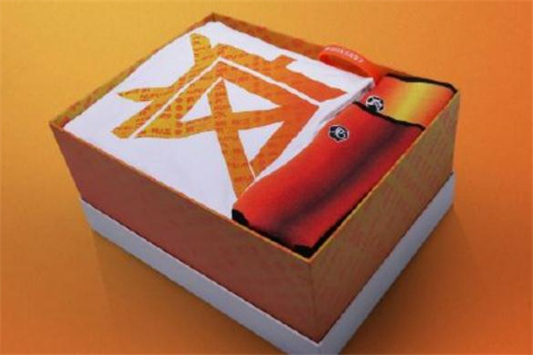 安踏联名款鞋是限量多少,安踏花木兰联名是限量的吗