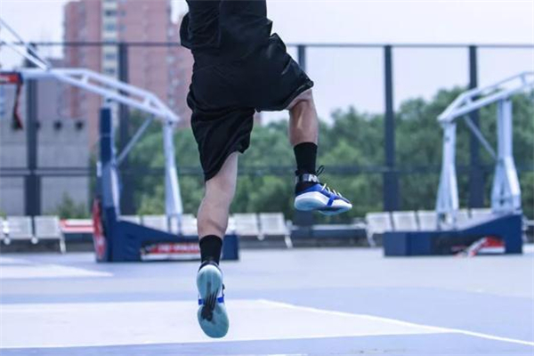 omn1s测评,aj312实战脚感怎么样 omn1s测评,aj312实战脚感怎么样