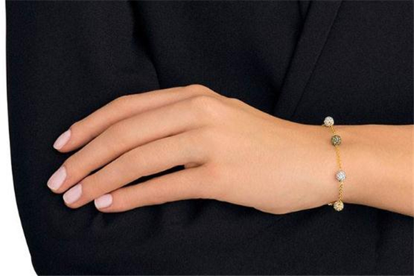 施华洛世奇手链大小,施华洛世奇手链图片大全