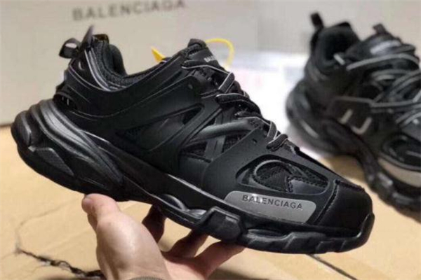 巴黎世家track3细节图,巴黎世家track3细节