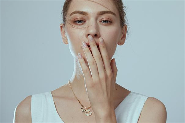 施华洛世奇项链能戴着洗澡吗,施华洛世奇手链能带着洗澡吗 施华洛世奇项链能戴着洗澡吗,施华洛世奇手链能带着洗澡吗