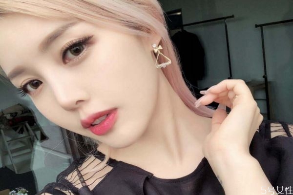 为什么有的人只适合化淡妆,为什么有些人适合淡妆