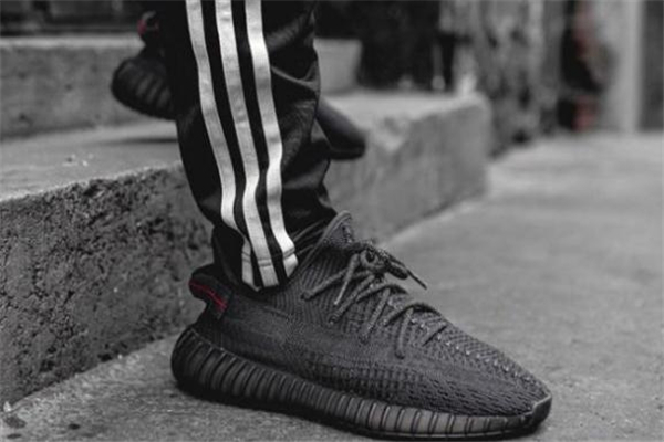 yeezy黑天使细节图,yeezy 黑天使