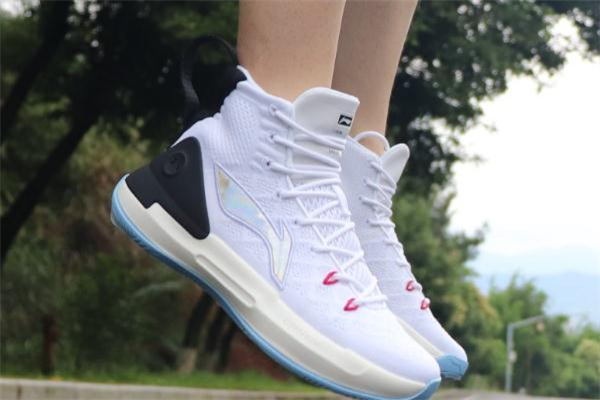 驭帅11和驭帅13对比,驭帅13和驭帅11哪个好